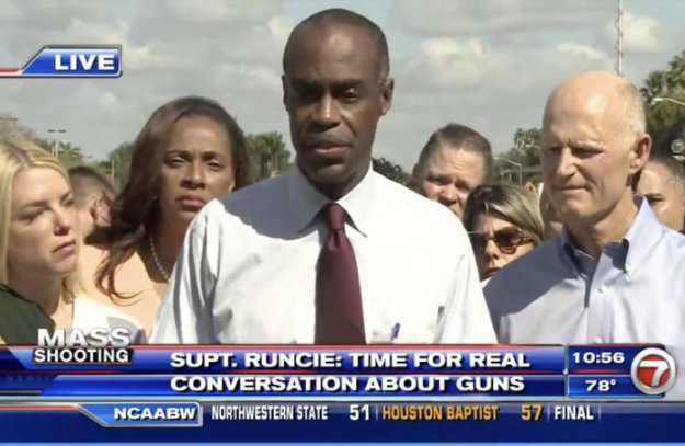 Photograpj of Superintendent Robert Runcie